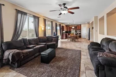 28108 N 90th Lane, Peoria, AZ 85383 - Photo 21