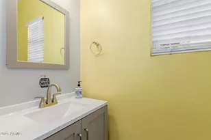 836 E Constance Wy, Phoenix, AZ 85042 - Photo 11