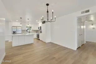 4712 S Clark Dr, Tempe, AZ 85282 - Photo 5