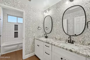 245 W Sagebrush St, Gilbert, AZ 85233 - Photo 35