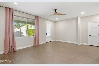 245 W Sagebrush Street, Gilbert, AZ 85233 - Photo 23