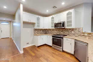 17391 W Fetlock Trl, Surprise, AZ 85387 - Photo 9