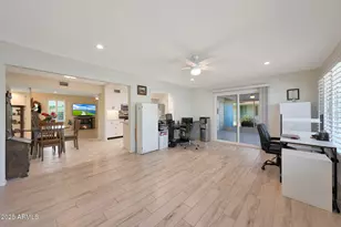 10754 W Brookside Dr, Sun City, AZ 85351 - Photo 3