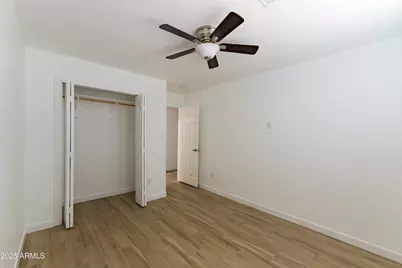 4724 N 73rd Avenue, Phoenix, AZ 85033 - Photo 11
