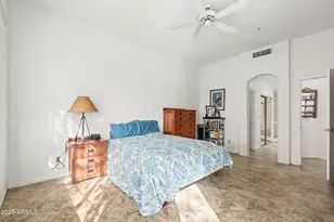 7955 E Chaparral Rd, Scottsdale, AZ 85250 - Photo 15