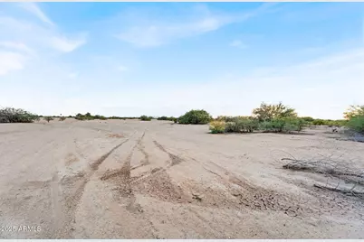 3255 W Cameron Drive #18, Eloy, AZ 85131 - Photo 15