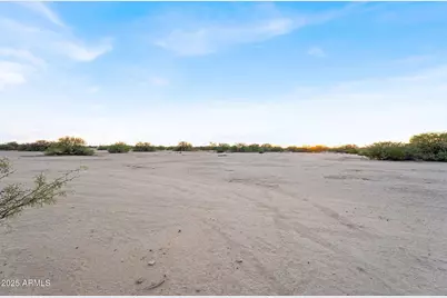 3255 W Cameron Drive #18, Eloy, AZ 85131 - Photo 17