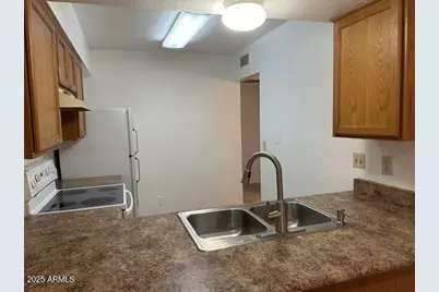 1843 N Spring Street #201, Mesa, AZ 85203 - Photo 5