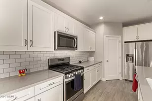 28772 N 131st Dr, Peoria, AZ 85383 - Photo 11