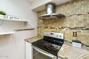 13072 N 100th Ave, Sun City, AZ 85351 - Photo 9