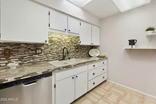 13072 N 100th Ave, Sun City, AZ 85351 - Photo 11