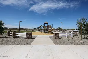 643 W Riparian Dr, San Tan Valley, AZ 85140 - Photo 17