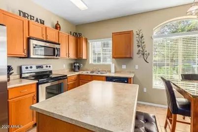 458 N 168th Lane, Goodyear, AZ 85338 - Photo 7