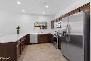 15636 N 29th St, Phoenix, AZ 85032 - Photo 1