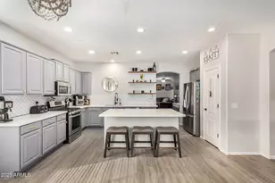 12659 W Blackstone Ln, Peoria, AZ 85383 - Photo 3