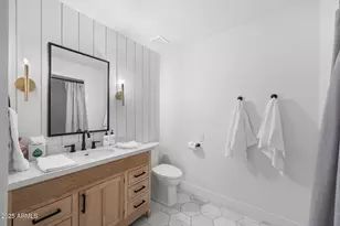 7836 E Davenport Dr, Scottsdale, AZ 85260 - Photo 17