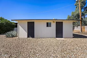 7836 E Davenport Dr, Scottsdale, AZ 85260 - Photo 33