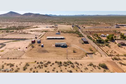 46423 W Trotter Road, Wickenburg, AZ 85390 - Photo 37