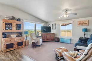 46423 W Trotter Rd, Wickenburg, AZ 85390 - Photo 7