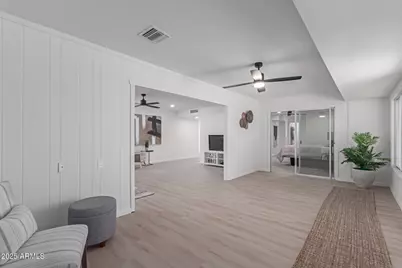 13614 N Hawthorn Drive, Sun City, AZ 85351 - Photo 5