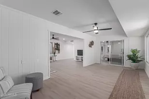 13614 N Hawthorn Dr, Sun City, AZ 85351 - Photo 5