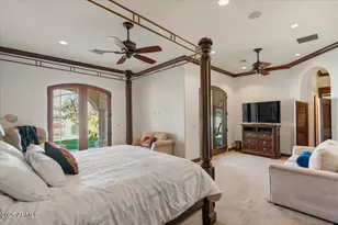 1314 E Greenway Cir, Mesa, AZ 85203 - Photo 27