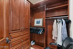 1314 E Greenway Cir, Mesa, AZ 85203 - Photo 37