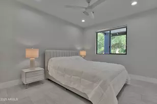 4241 E Calle Tuberia, Phoenix, AZ 85018 - Photo 17