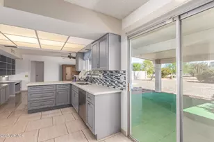 12819 N Sun Valley Dr, Sun City, AZ 85351 - Photo 17