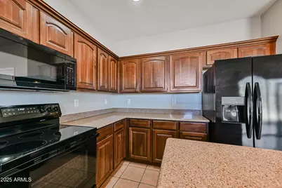 3632 W Saint Charles Avenue, Phoenix, AZ 85041 - Photo 11