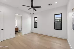 3113 N 41st Pl, Phoenix, AZ 85018 - Photo 29