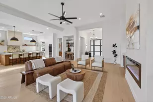 3113 N 41st Pl, Phoenix, AZ 85018 - Photo 9