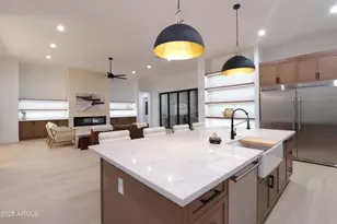 3113 N 41st Pl, Phoenix, AZ 85018 - Photo 7