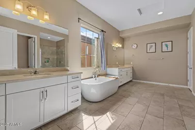 2926 E Minnezona Avenue, Phoenix, AZ 85016 - Photo 27