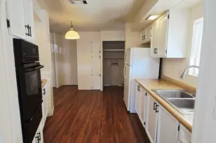 11411 N 91st Ave, Peoria, AZ 85345 - Photo 3