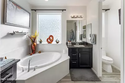 30672 N 137th Lane, Peoria, AZ 85383 - Photo 25