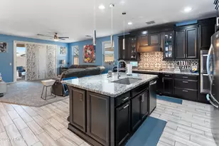 30672 N 137th Ln, Peoria, AZ 85383 - Photo 19