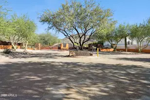 6300 N 33rd St, Paradise Valley, AZ 85253 - Photo 1
