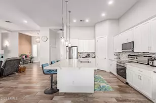 34319 N 7th St, Phoenix, AZ 85085 - Photo 9