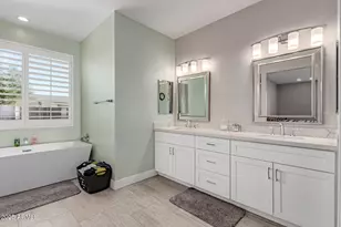 34319 N 7th St, Phoenix, AZ 85085 - Photo 17