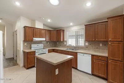 1706 E John Cabot Road, Phoenix, AZ 85022 - Photo 9