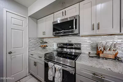 6926 W Topeka Drive, Glendale, AZ 85308 - Photo 15