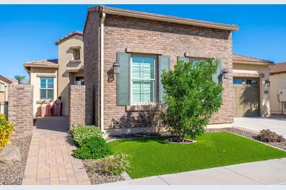 56 E Camellia Way, Queen Creek, AZ 85140 - Photo 1