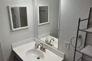 15635 North 21st St, Phoenix, AZ 85022 - Photo 7