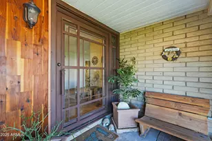 19 E Canterbury Ct, Phoenix, AZ 85022 - Photo 9