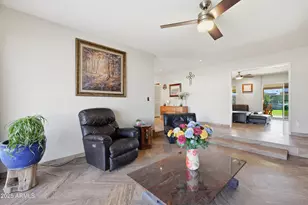 19 E Canterbury Ct, Phoenix, AZ 85022 - Photo 25