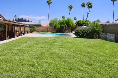 19 E Canterbury Court, Phoenix, AZ 85022 - Photo 3