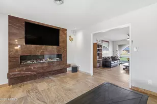 19 E Canterbury Ct, Phoenix, AZ 85022 - Photo 23