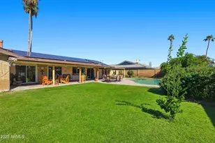19 E Canterbury Ct, Phoenix, AZ 85022 - Photo 5