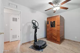 19 E Canterbury Ct, Phoenix, AZ 85022 - Photo 43